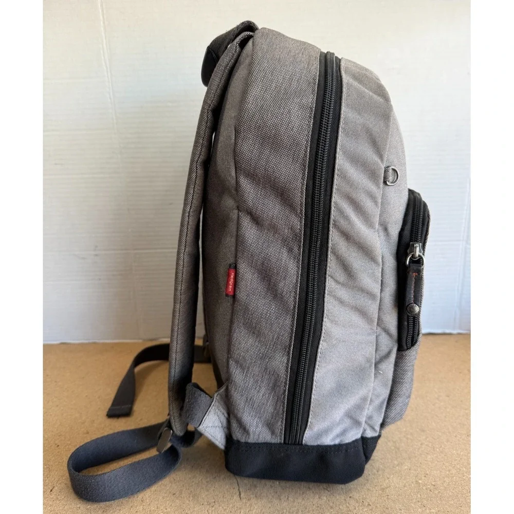 Hedgren Backpack Laptop Bag Gray Link Hook Up 15.5